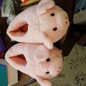 Plush Pink Pig Slippers for Women